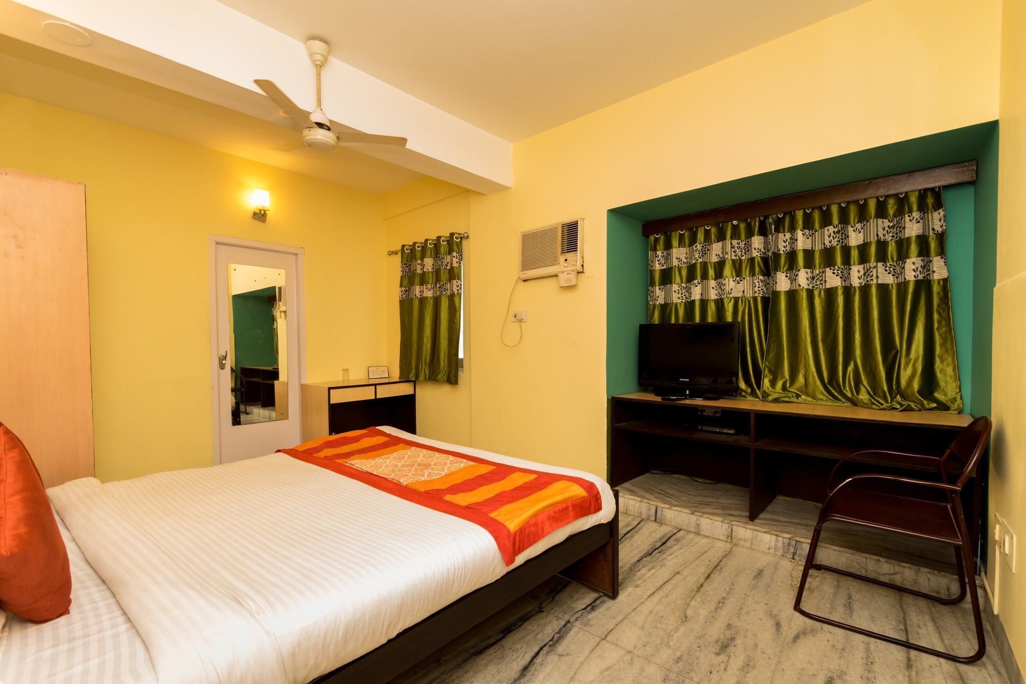 Super Hotel O Alipore Near Chetla Formerly Alipore Guest House Alīpur Exteriér fotografie